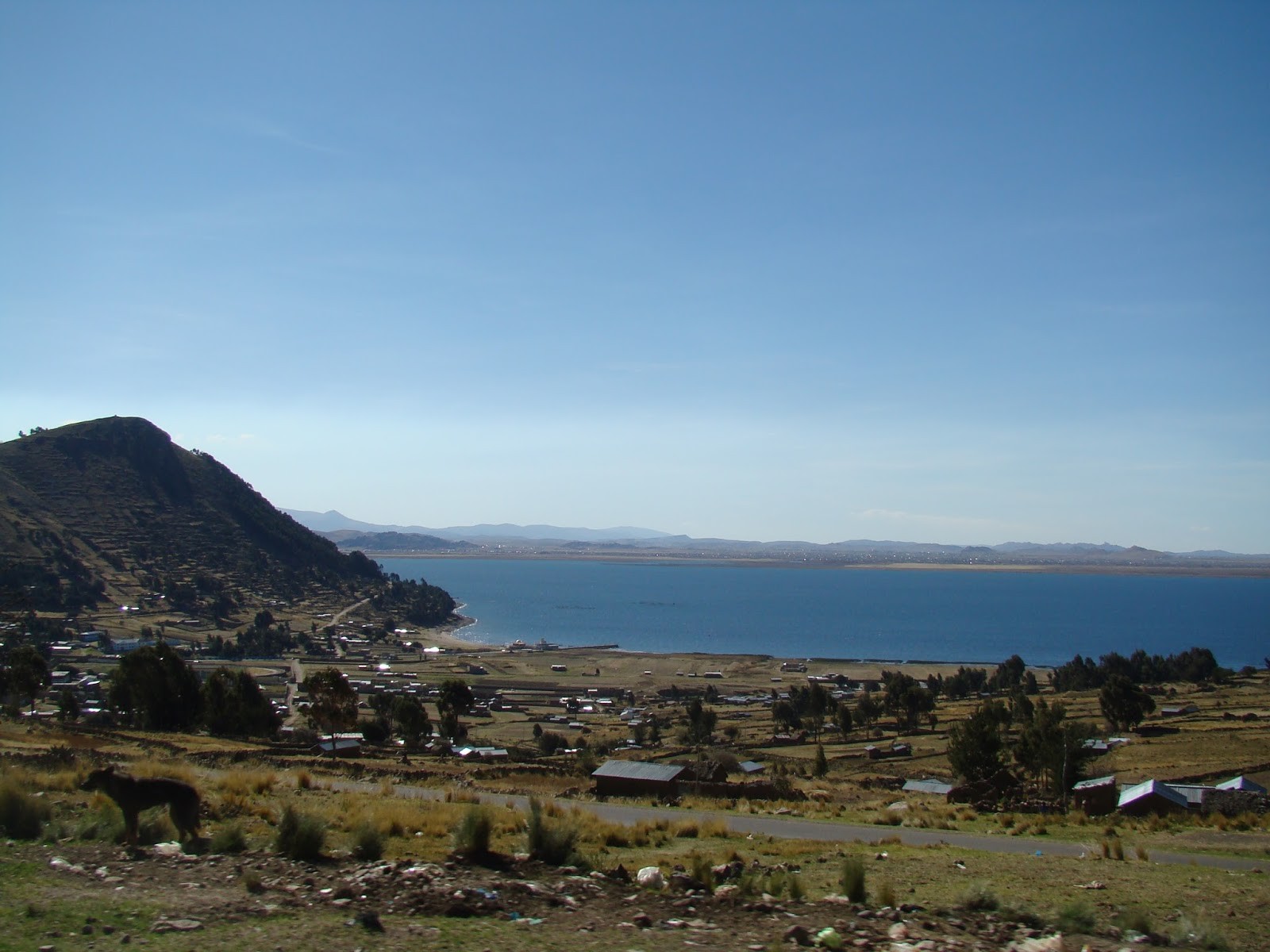 Povoado a beira do Titicaca